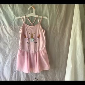Girl’s dancewear